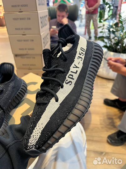 Adidas Yeezy Boost 350 V2 Core Black White