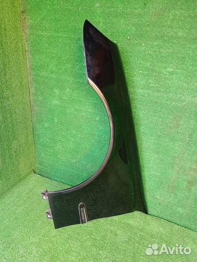 Крыло переднее левое Mercedes-Benz E320 W211