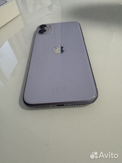 iPhone 11, 64 ГБ