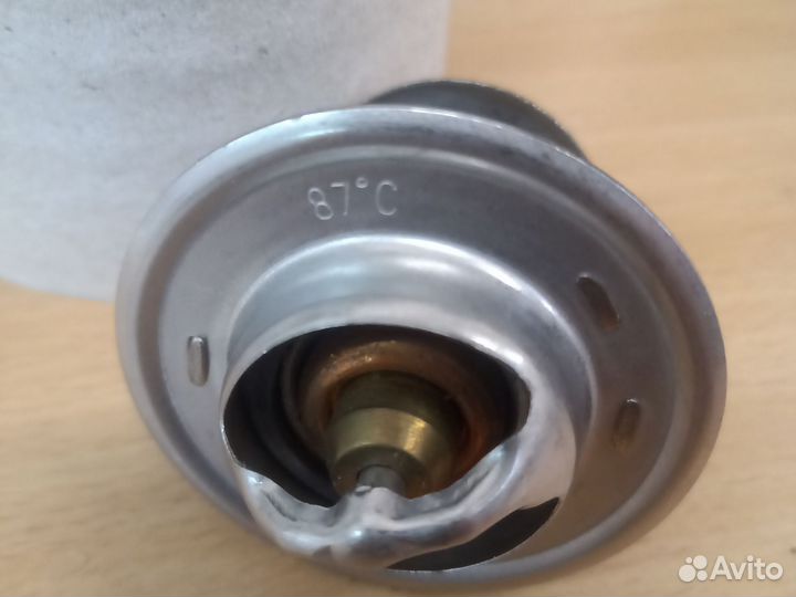 Термостат Opel Frontera 87 градусов новый