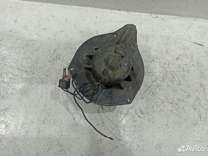 Моторчик печки Мазда 626 2 GC