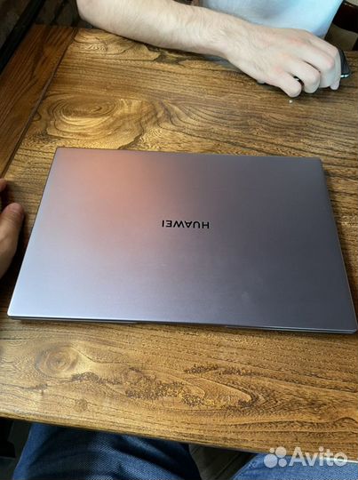 Huawei matebook d 14