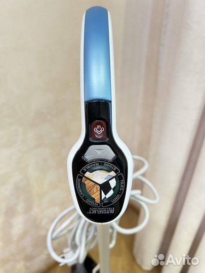 Паровая швабра Black&Decker FSM1621R