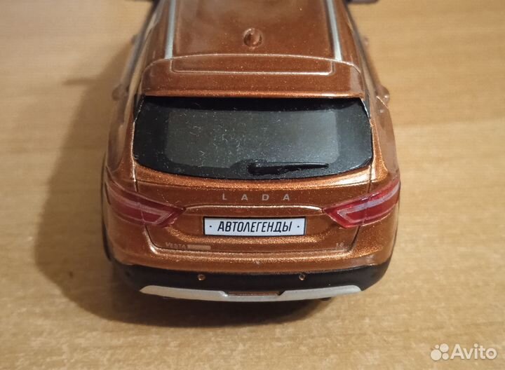 LADA Vesta SW Cross (1/43)