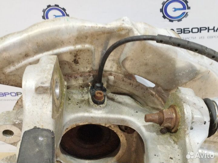 Кулак поворотный задний левый Bmw X6 E71 3.0 40I