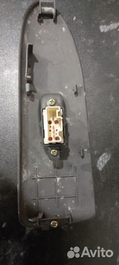 Запчасти для Мазда 323