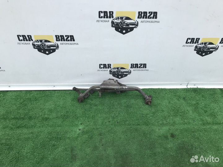 Трапеция стеклоочистителей с моторчиком