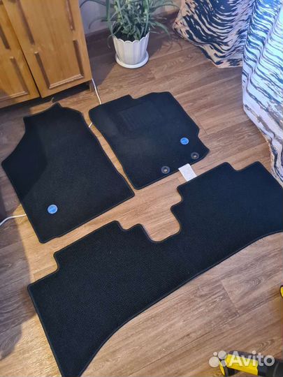 Автомобильные Ковры из ворса комплект Toyota Aqua