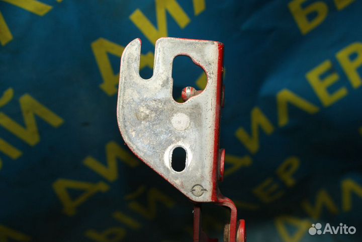 Петли крышки багажника Volkswagen Bora