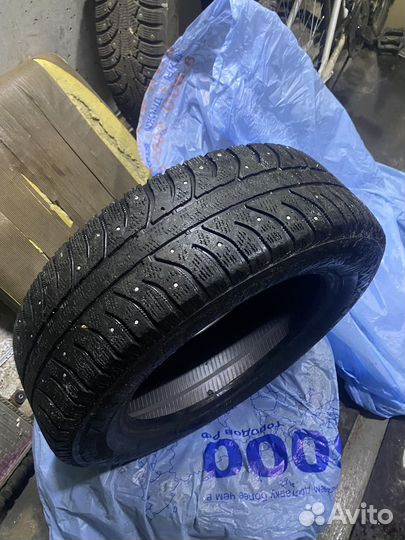 Bridgestone Ice Cruiser 7000 185/65 R15 88T