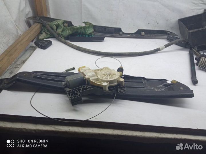 Мотор стеклоподъемника правый Bmw 7 F01 F02 4.4