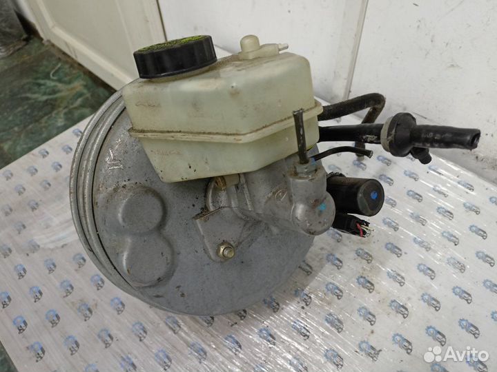 Вакуумный усилитель тормозов в сборе Mercedes E220