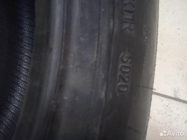 Goodyear UltraGrip 8 Performance 245/45 R18 100V