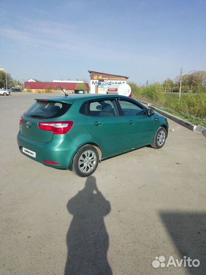 Kia Rio 1.4 AT, 2013, 129 000 км