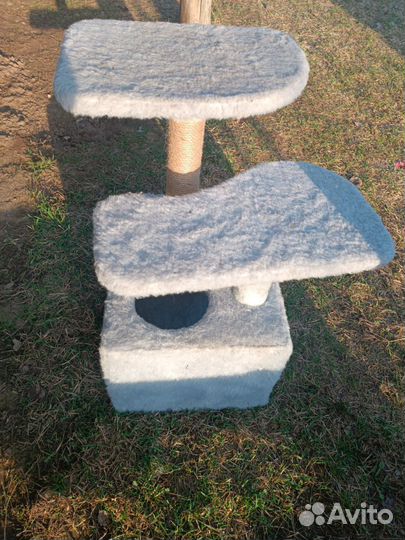 Домик для кошки с когтеточкой