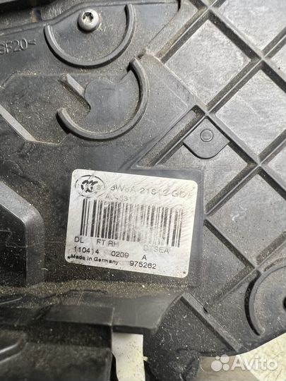 Замок двери передний правый Land Rover L319 L320