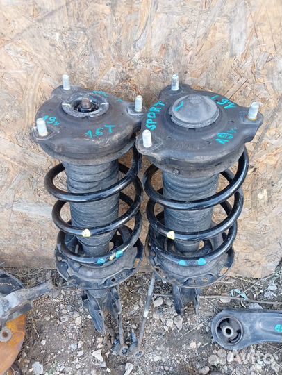 Передняя стойка Хендай Туксон 3 TL