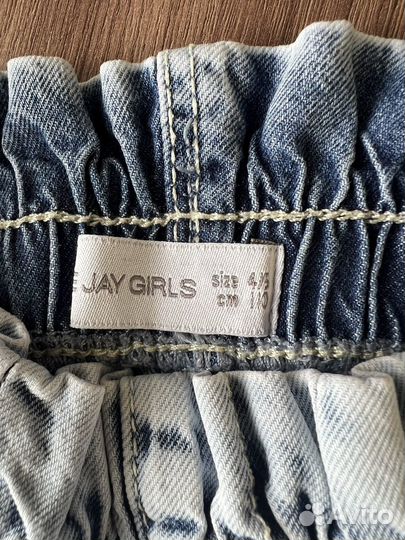 Джинсовые шорты для девочки GJ