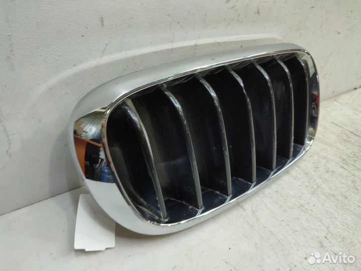 Решетка радиатора правая Bmw X5 F15 2013-2018
