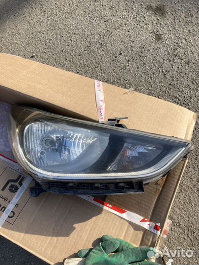 Фара на hyundai solaris 2 передняя правая