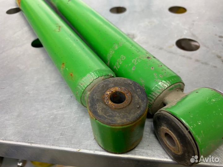 Амортизатор задний Volkswagen Polo