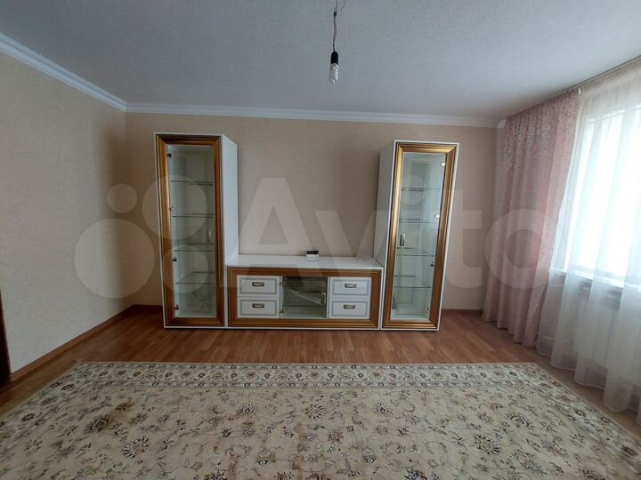 2-к. квартира, 54 м², 5/5 эт.