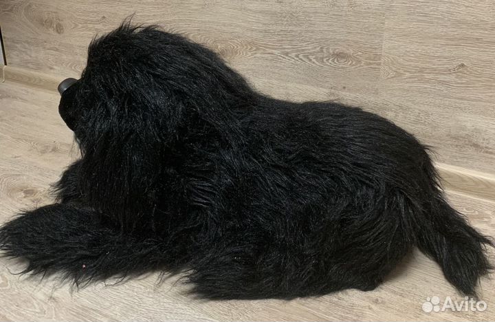 Большая игрушка собака