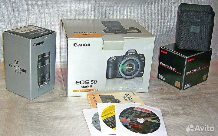 Фотоаппарат Canon EOS 5D Mark II
