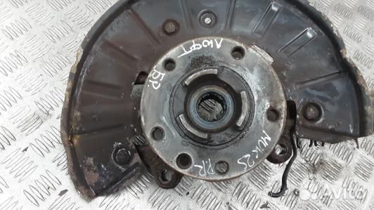 Ступица передняя правая audi Q7 (MUK25N901)