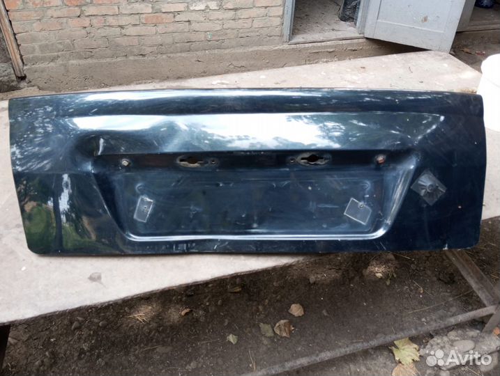 Крышка багажника приора