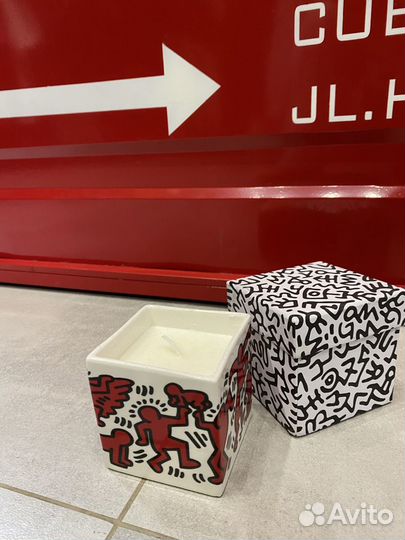 Свеча Keith Haring