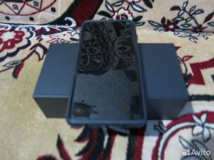 Samsung Galaxy S10, 8/128 ГБ