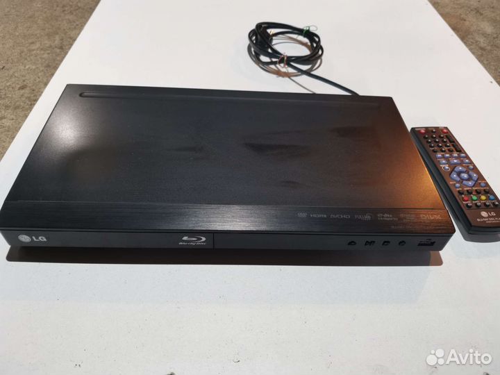 Blu-ray плеер LG