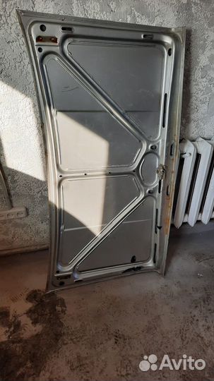 Крышка (дверь) багажника на Ваз 2107, 2105