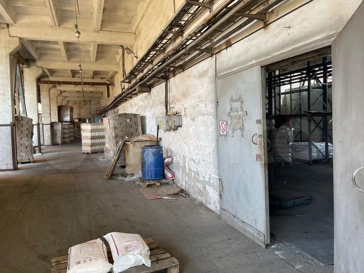 Холодильник 865 м² или 1600 м2