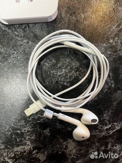 Наушники earpods