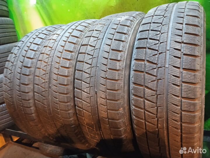 Bridgestone Blizzak Revo GZ 215/65 R16