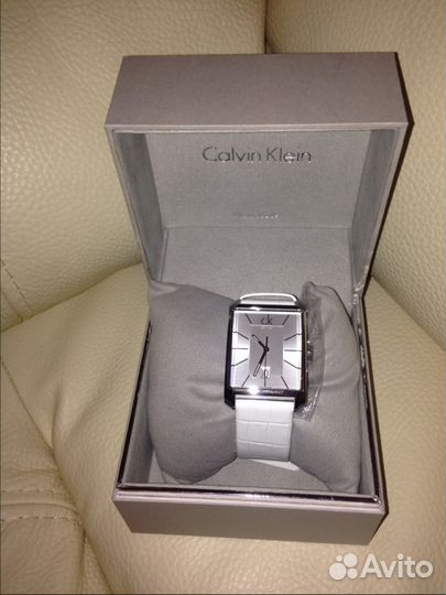 Часы женские Calvin Klein K2M23120