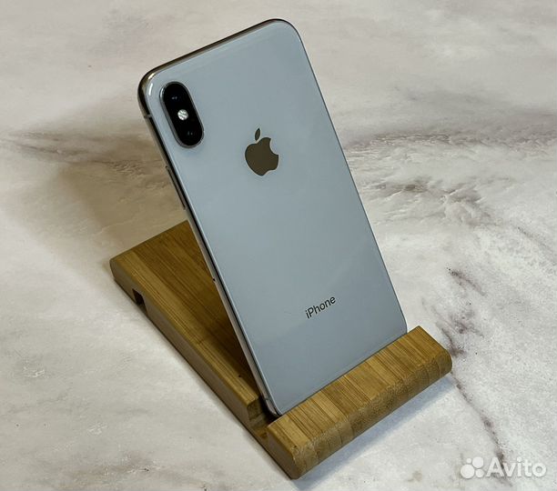 iPhone X, 64 ГБ