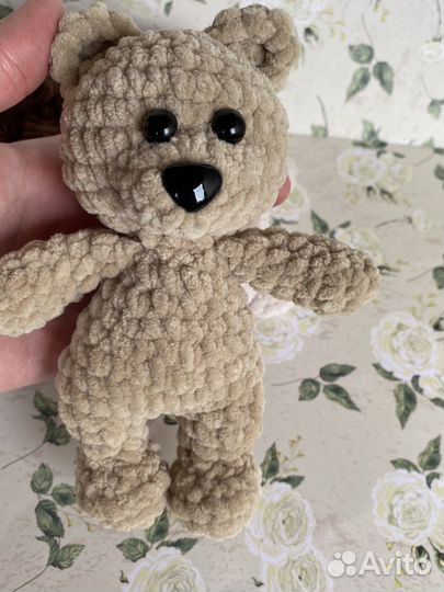 Вязанный мини мишка