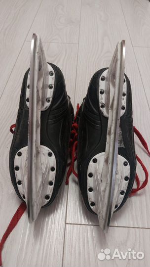 Коньки хоккейные р. 37.5
