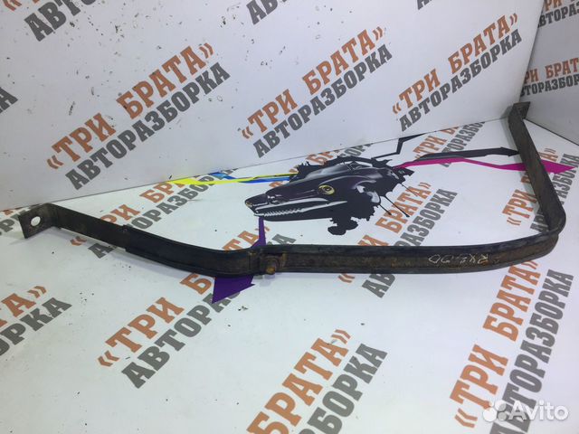 Лексус RX Держатель бака