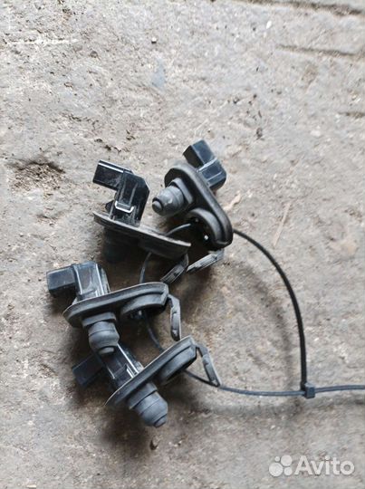 Концевик двери Acura MDX YD2