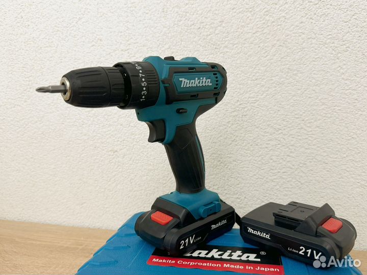 Шуруповерт makita