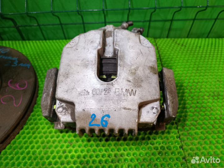 Комплект тормозов передний Bmw 525 E60 N52B25 2007