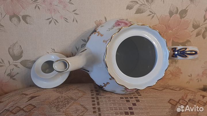 Чайник заварочный фарфоровый