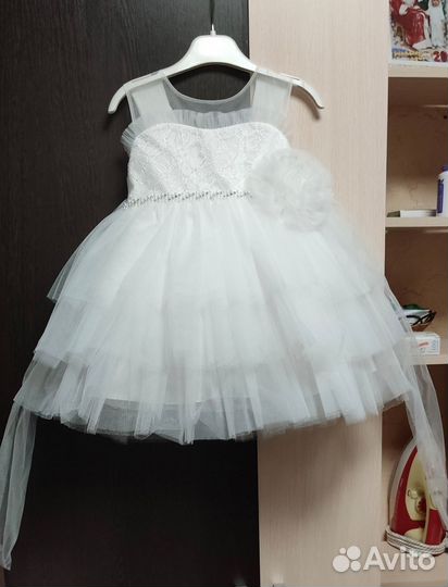 Платье для девочки праздничное
