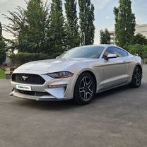 Ford Mustang 2.3 AT, 2019, 56 000 км, с пробегом, цена 2 590 000 руб.