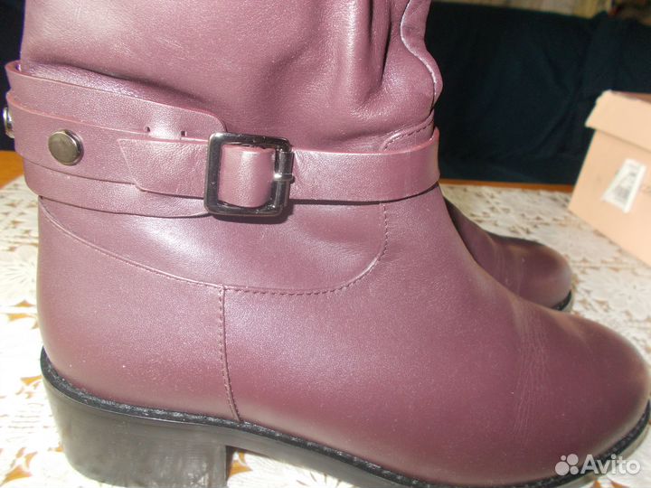 Продам женскую обувь