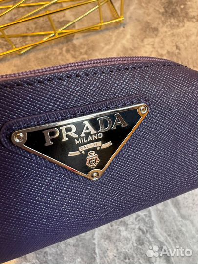 Ключница prada